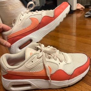 Women’s Nike SC pink sneakers!